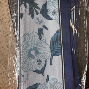 Floral Blue and White bag Scarf nip